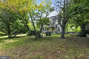 210-212 Heckle St, Phoenixville, PA 19460 - Photo 2