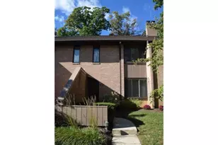 112 Woodgate Ln, Paoli, PA 19301 - Photo 1