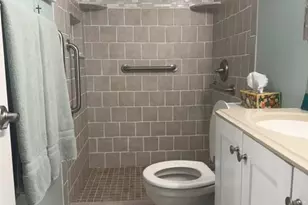 406 Summit House, West Chester, PA 19382 - Photo 4
