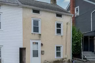 218 Ann St, Phoenixville, PA 19460 - Photo 2