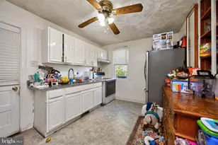129 Hall St, Spring City, PA 19475 - Photo 14