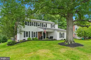 75 Bayberry Ln, Phoenixville, PA 19460 - Photo 2