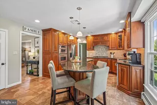 75 Bayberry Ln, Phoenixville, PA 19460 - Photo 8
