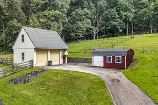 1272 Hollow Rd, Chester Springs, PA 19425 - Photo 8