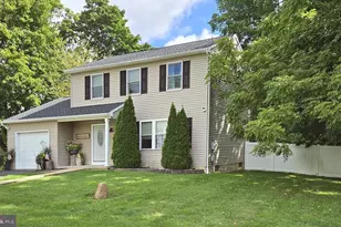 143 Rainbow Rd, Coatesville, PA 19320 - Photo 2