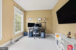 410 Thistle Dr, Phoenixville, PA 19460 - Photo 28