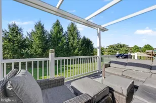 410 Thistle Dr, Phoenixville, PA 19460 - Photo 12