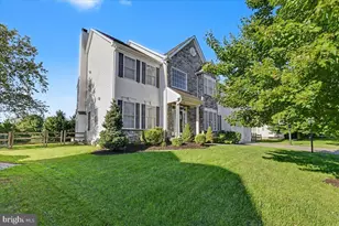410 Thistle Dr, Phoenixville, PA 19460 - Photo 4