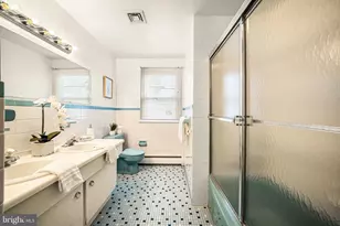 593 Watford Ln, Berwyn, PA 19312 - Photo 34