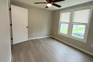 354 Barclay St, Coatesville, PA 19320 - Photo 8