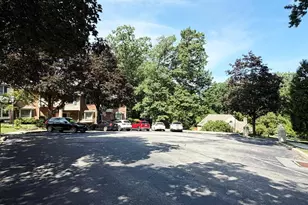 302 Brighton Circle, Devon, PA 19333 - Photo 4