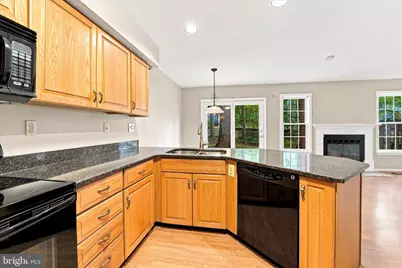 302 Brighton Circle, Devon, PA 19333 - Photo 14