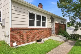 135 Pikeland Ave, Spring City, PA 19475 - Photo 4