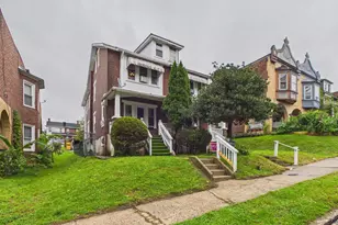 129 S 3rd Ave, Coatesville, PA 19320 - Photo 2
