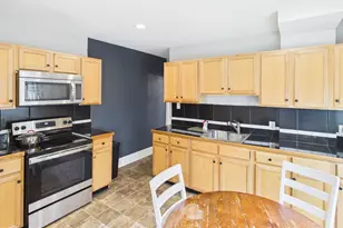 129 S 3rd Ave, Coatesville, PA 19320 - Photo 8