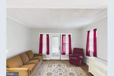 129 S 3rd Avenue, Coatesville, PA 19320 - Photo 4