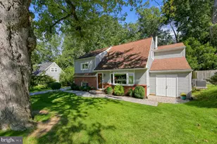 28 Sunset Dr, Paoli, PA 19301 - Photo 2