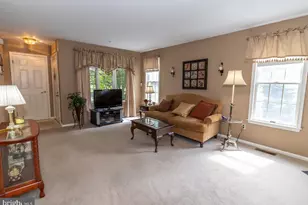 320 Shetland Dr, Exton, PA 19341 - Photo 8
