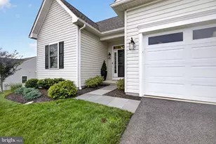 228 Flintwood Dr, Oxford, PA 19363 - Photo 2