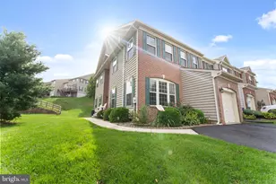 109 Penns Manor Dr, Kennett Square, PA 19348 - Photo 2