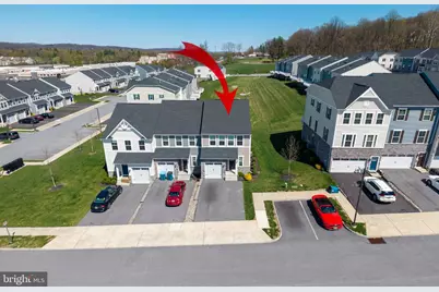 265 Chase Drive, Downingtown, PA 19335 - Photo 2