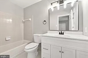 121 W Thomas Ct, Kennett Square, PA 19348 - Photo 10