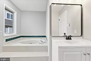 121 W Thomas Ct, Kennett Square, PA 19348 - Photo 14