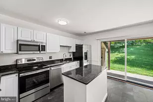 24 Flintlock Ln, Chesterbrook, PA 19087 - Photo 6