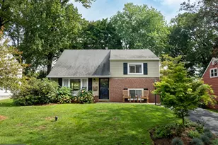 25 Greentree Ln, Malvern, PA 19355 - Photo 1