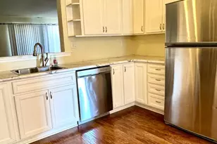 122 Caernarvon Ct, Exton, PA 19341 - Photo 6