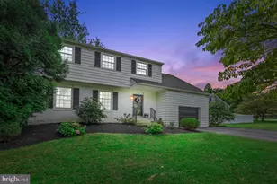 15 Marshall Cir, Downingtown, PA 19335 - Photo 1
