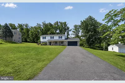 207 Sylvan Drive, Pottstown, PA 19465 - Photo 2