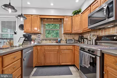 4 Seabury, Downingtown, PA 19335 - Photo 18