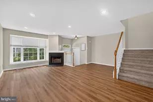 303 Driftwood Ln, Downingtown, PA 19335 - Photo 2