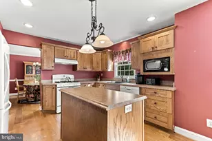 7 Haines Dr, West Grove, PA 19390 - Photo 10