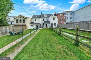 313 E State St, Kennett Square, PA 19348 - Photo 28