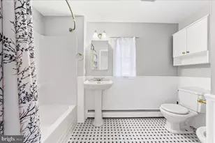 240 W Miner St, West Chester, PA 19382 - Photo 24
