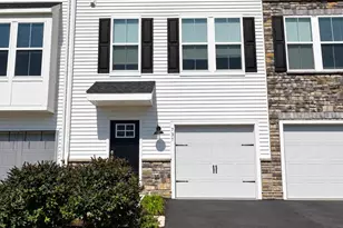 737 Peony Ln, Spring City, PA 19475 - Photo 1