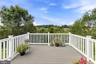 67 Narragansett Ln, Coatesville, PA 19320 - Photo 2