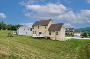 248 Coleridge Ln, Coatesville, PA 19320 - Photo 32