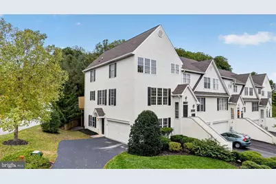701 Whispering Brooke Drive, Newtown Square, PA 19073 - Photo 2