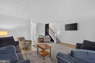 884 Woodlawn Ave, Phoenixville, PA 19460 - Photo 12