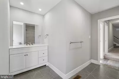 564 W Bridge Street, Phoenixville, PA 19460 - Photo 18