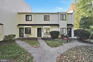 401 Summit House, West Chester, PA 19382 - Photo 2