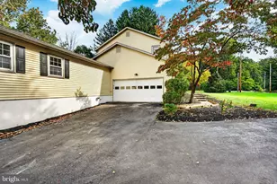 401 Oakland Dr, Downingtown, PA 19335 - Photo 12