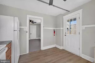 904 W Bridge St, Phoenixville, PA 19460 - Photo 14