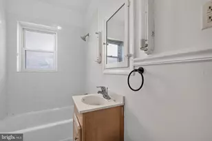 904 W Bridge St, Phoenixville, PA 19460 - Photo 26