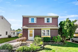 704 S Washington St, Kennett Square, PA 19348 - Photo 2