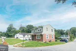 949 W Main St, Coatesville, PA 19320 - Photo 14