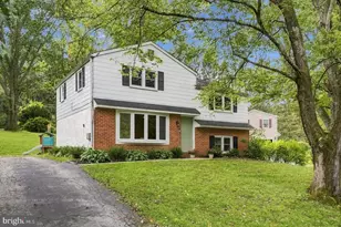 1412 Manorwood Dr, West Chester, PA 19382 - Photo 2